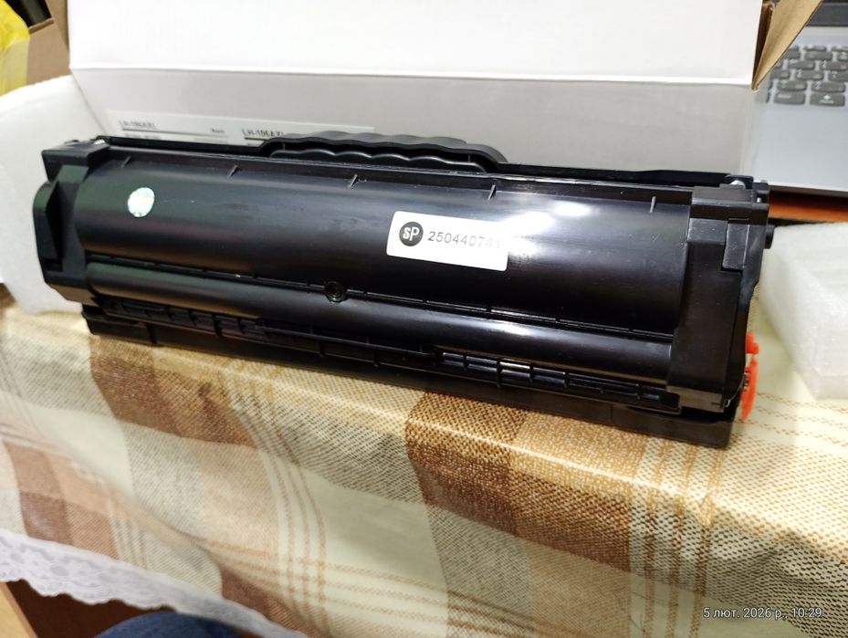 Продам картридж для принтера HP-laser MFP   135a/135w/137fmw