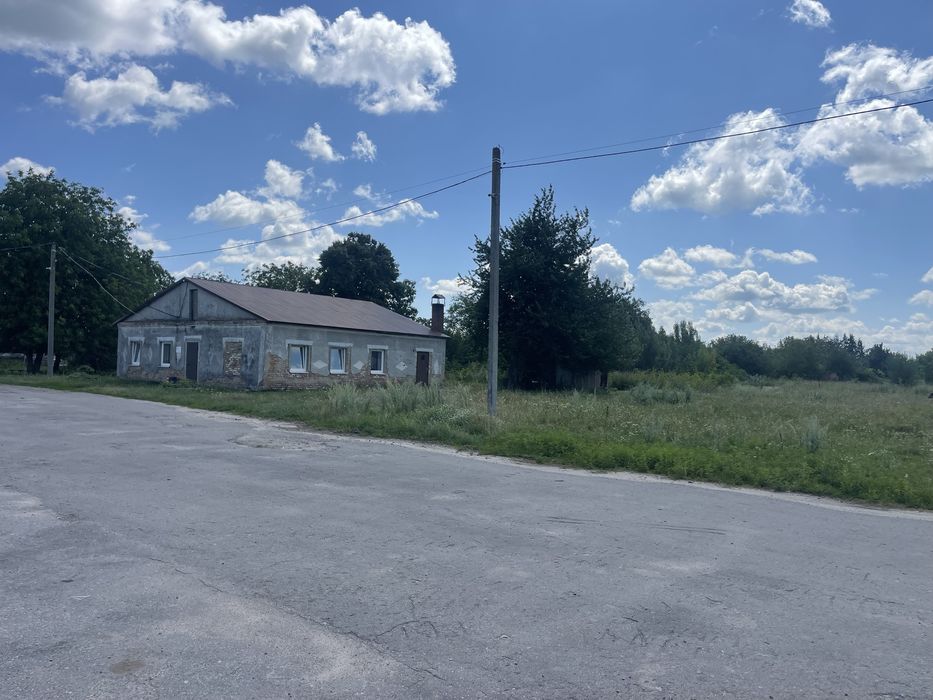 Продаж комерційної нерухомості 2,2 га