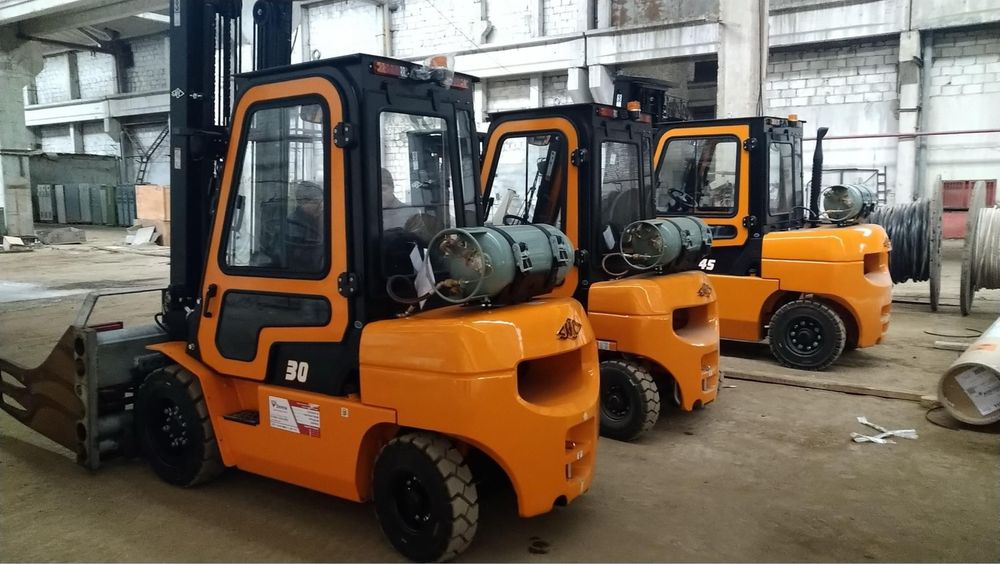 Вилочний Погрузчик Навантажувач дизель електро газ Hangcha