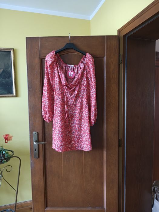 Suknia S z metką