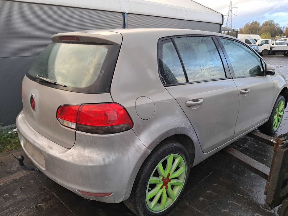 Golf VI na Części 2.0tdi CBDC 5 Drzwi Skrzynia LLL Alu 17 5 Drzwiowy