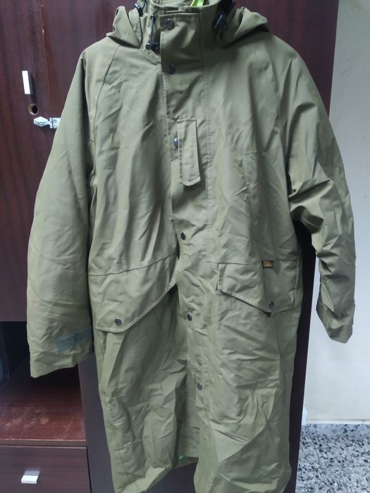 (Tudo novo) Casaco e Calças Gore-Tex (ambos impermeáveis)