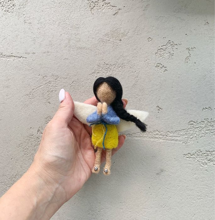 Брошь из из шерсти Ангел Оберег