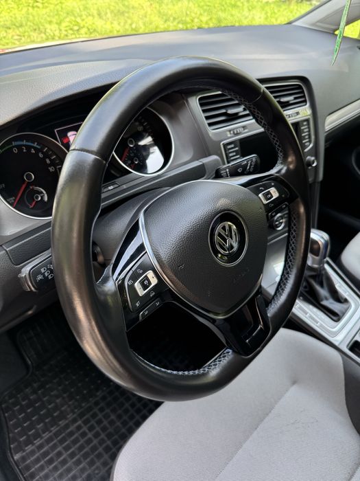 e-golf 2015  свіжопригнаний