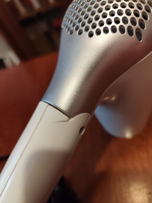 Продам фен Delfa, 1400W.