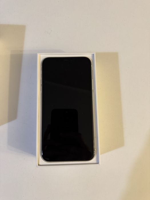 Iphone 11 128 бу