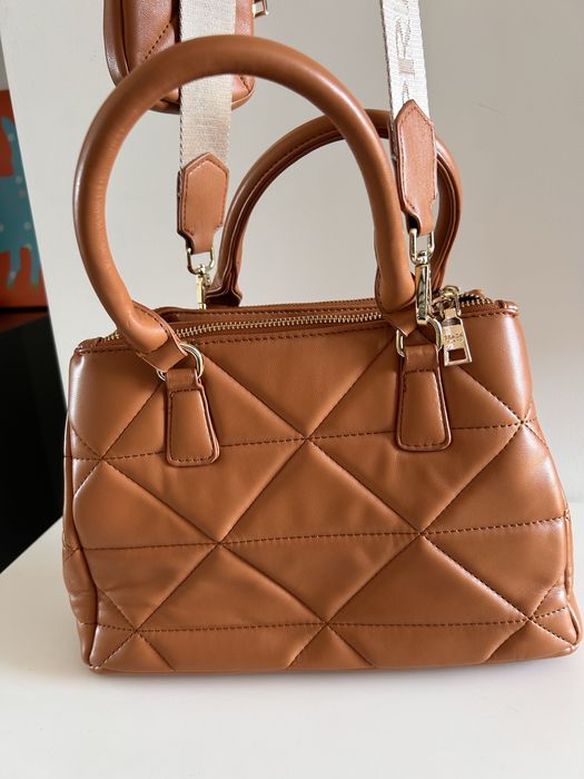 Carteira Prada linda