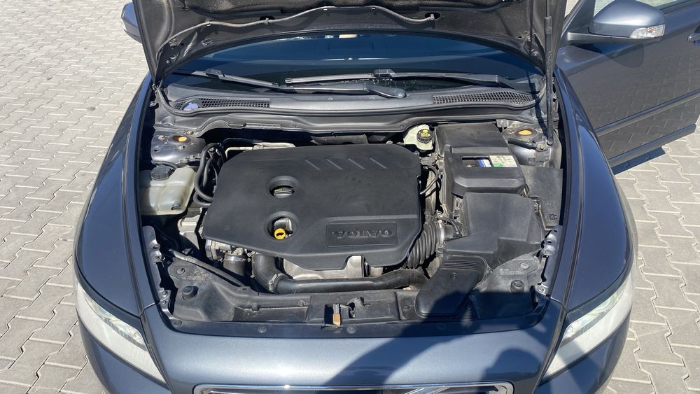 Продаю  Volvo v50