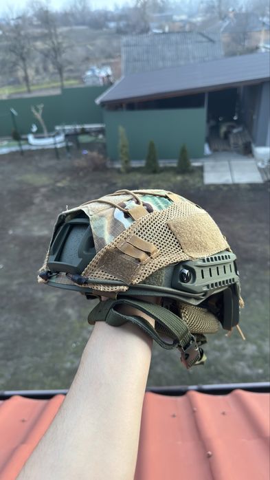 КОМПЛЕКТ Новий шолом каска для активного відпочинку