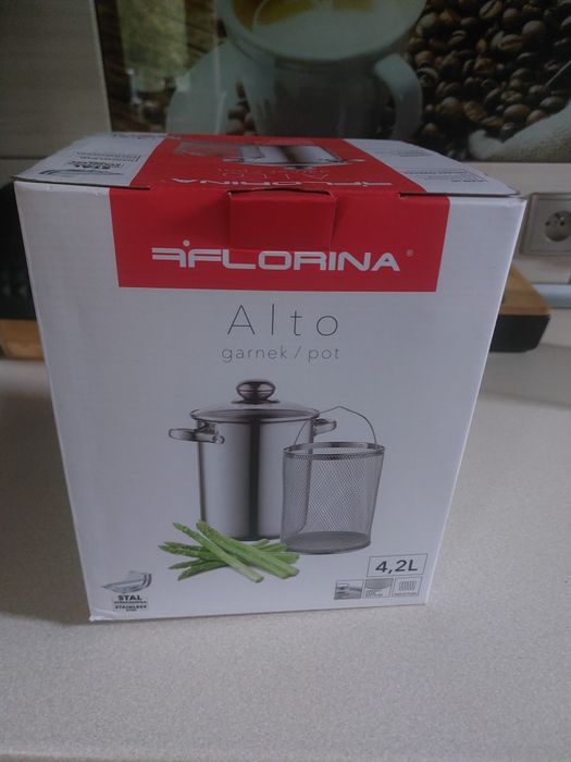 Wysoki garnek szynkowar