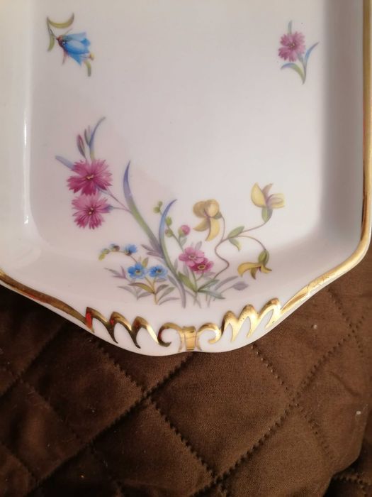 Artibus Tray - Golden Floral Pattern64739892083970122