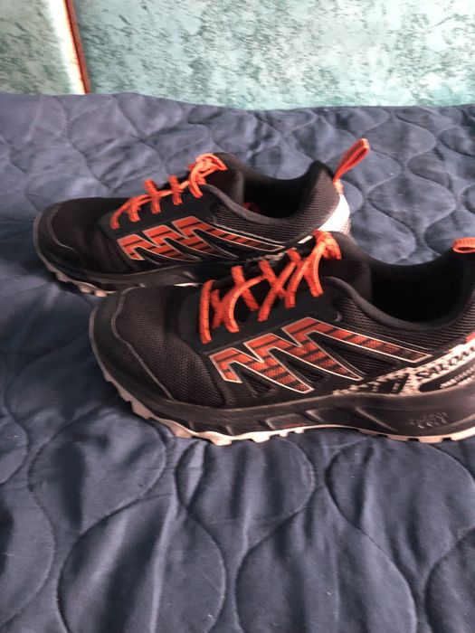 Кроссовки стелька 28,5