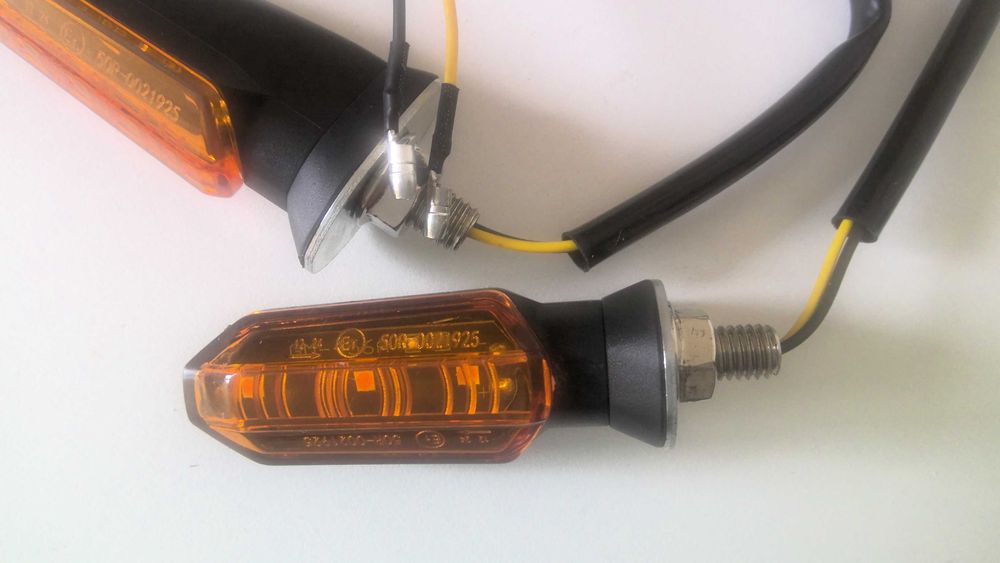 kierunkowskazy motocyklowe LED 12V