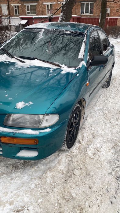 Продам Mazda 323