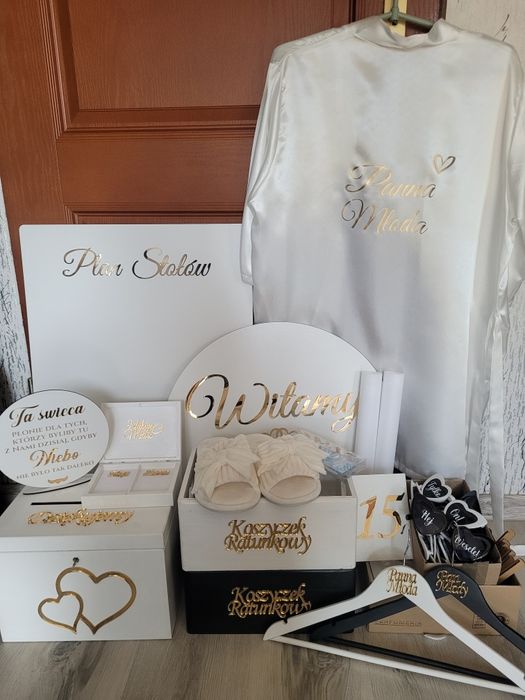 Zestaw dekoracji i dodatków ślubnych – komplet na wesele