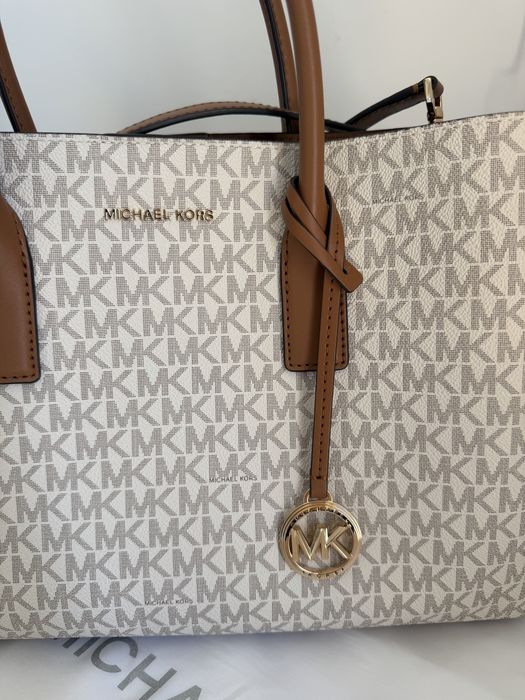 Mala Michael Kors