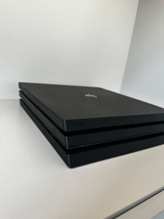 Sony PlayStation 4 Pro 1Tb Black +15ігор б/у