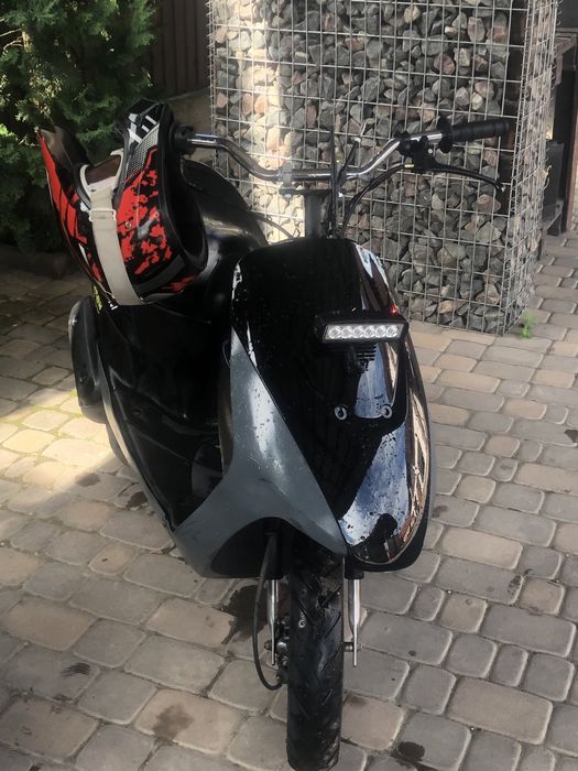 Suzuki lets 2 бабочка