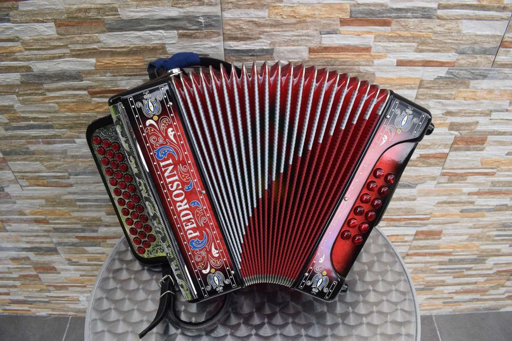 Concertina Pedrosini 4 Voz  Direta Fa La Re