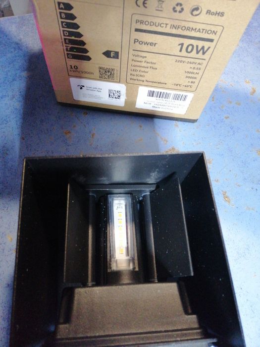 Освітлення на стіну нове