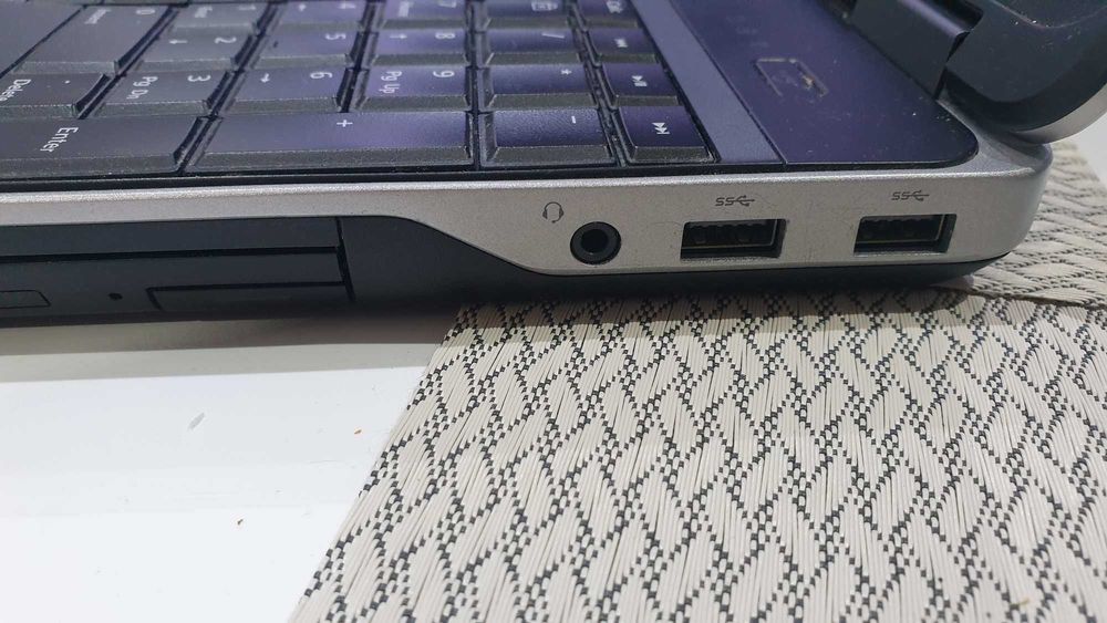 Dell Laptop E6540 i7 4810MQ SSD 240GB 8GB RAM Kamera LAN WiFi