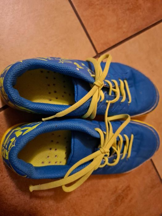 Buty halowe dla chłopca