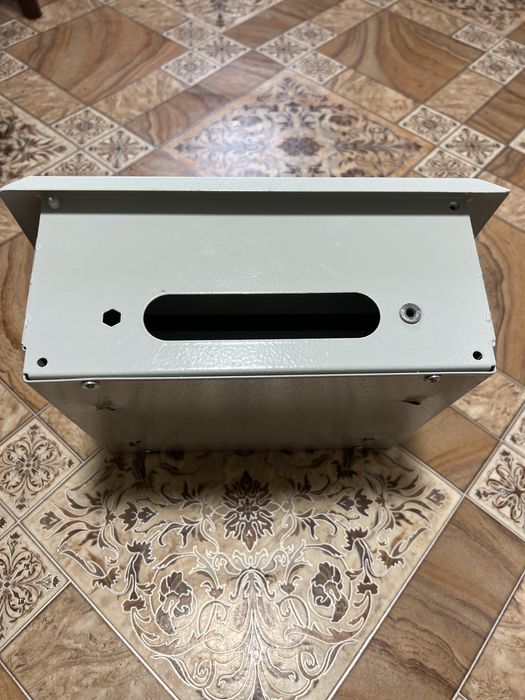 Щиток електричний розподільний металевий на 12 модулів