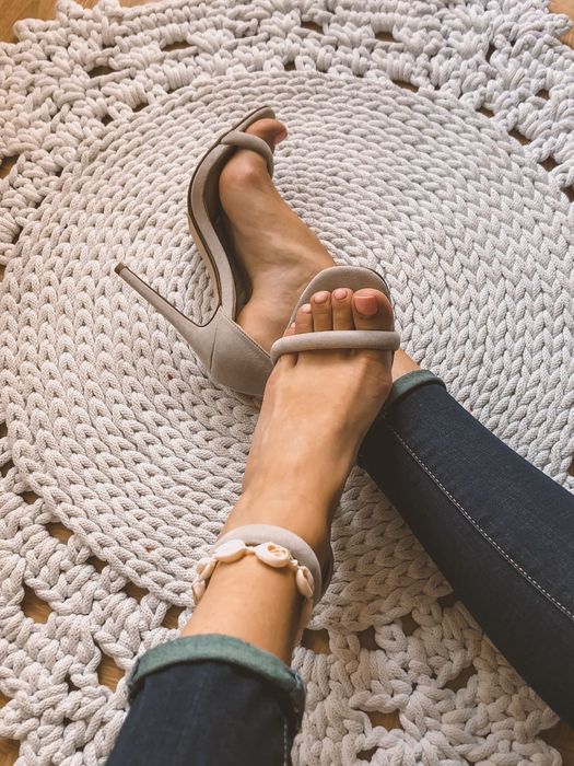 Sandały szare na obcasie szpilce pasek basic 36 missguided