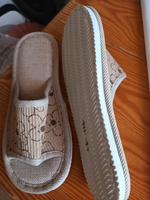 Nowe kapciuszki, rozm. 40/41