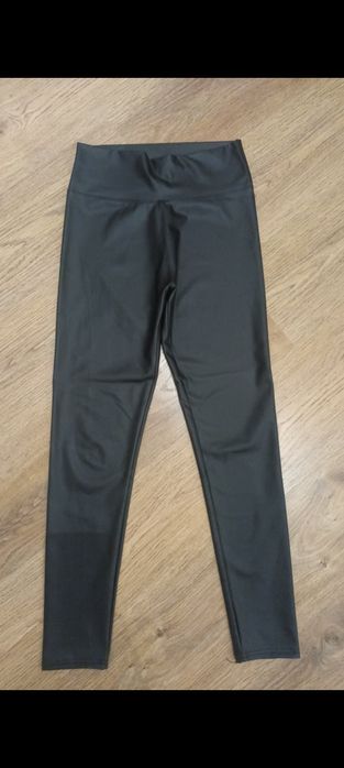 Leginsy czarne skóra