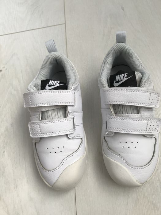 Кросівки Nike  26 розмір