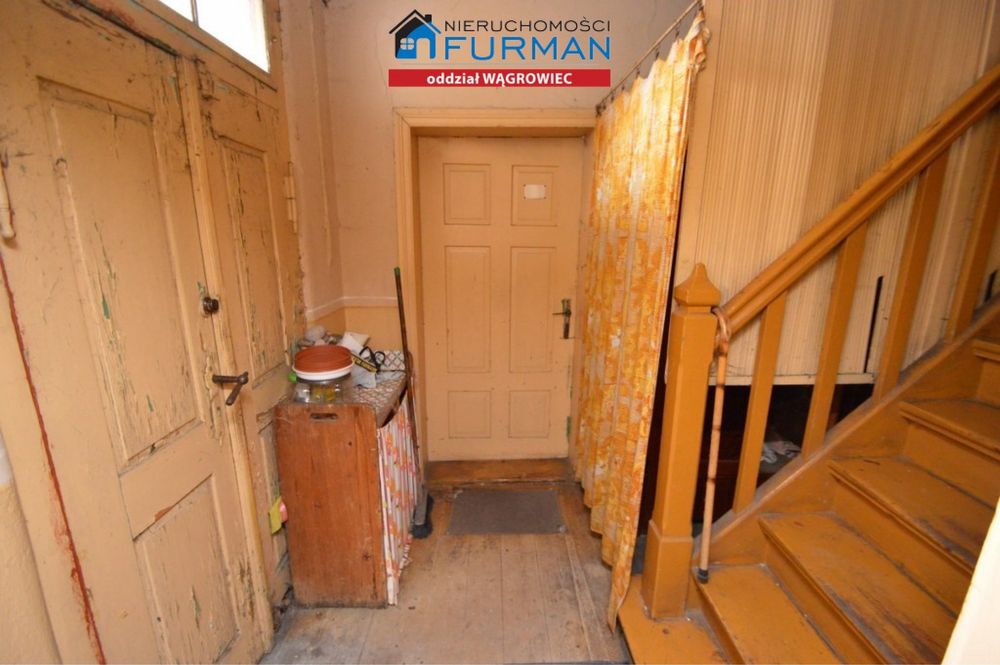 Dom jednorodzinny z budynkami gospodarczymi ŁEKNO