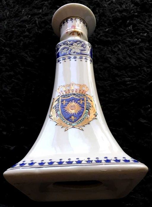 Dois castiçais em azul e ouro decoração brasão "Château de Versailles"