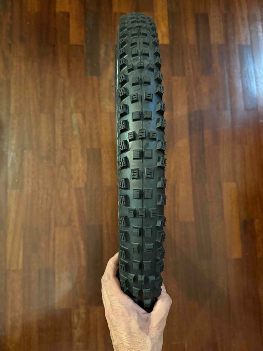 Pneu de BTT Schwalbe Magic Mary Tubeless 27.5'' x 2.4