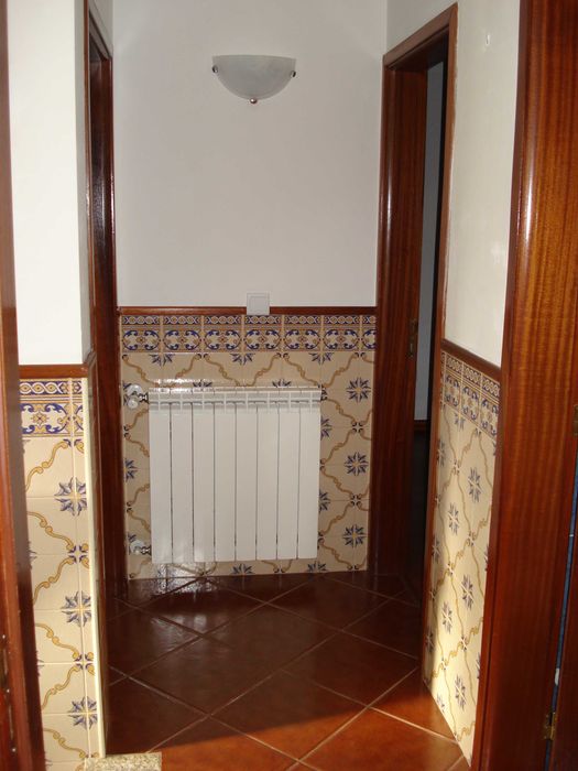 Aluga-se apartamento T2