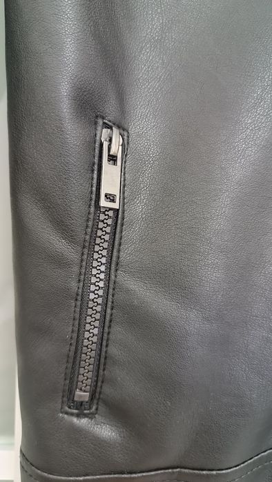 Куртка байкерська зі штучної шкіри