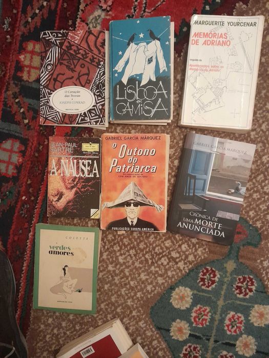 Varios livros nacionais e internacionais