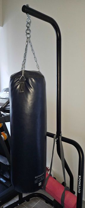 Saco boxe e suporte