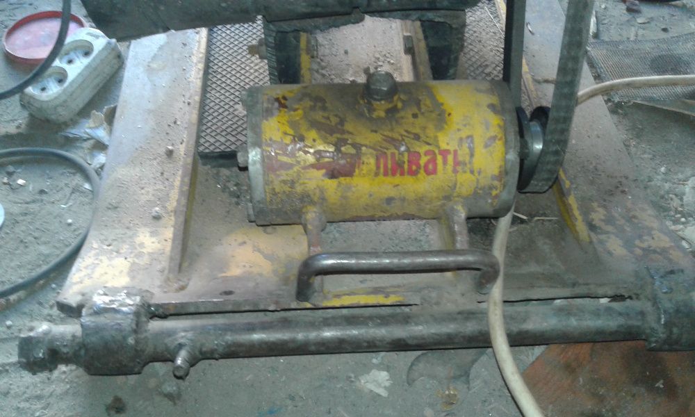 Сдаю в аренду вибротрамбовку электр. от 220 В. Вес 90 кг. 4 киловатты