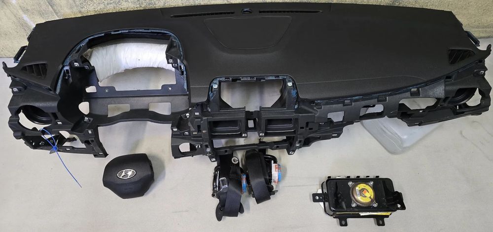 HYUNDAI KONA DESKA KONSOLA PODUSZKI PASY