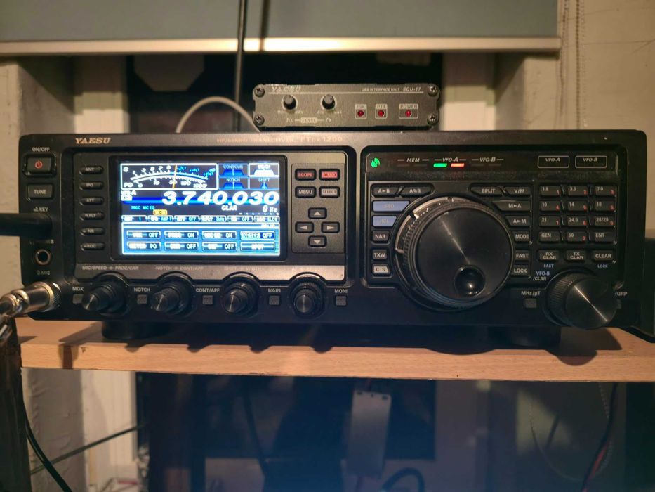 Transceiver FTDX1200 + SCU17
