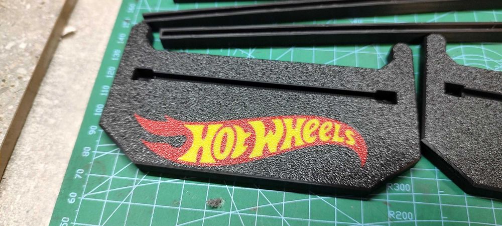 Stojak na modele Hot Wheels – Idealne dla kolekcjonerów!