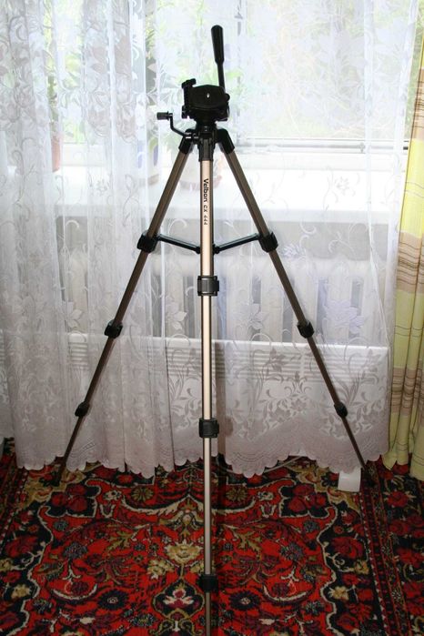 Фотоштатив-тренога.