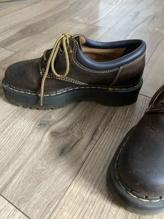 Buty brązowe Dr. Martens 8053 QUAD