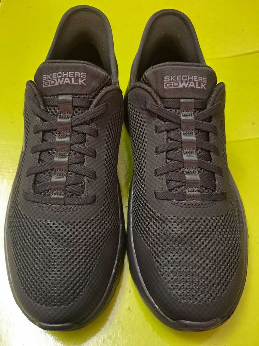 Кроссовки   Skechers оригинал размер 39 стелька 26 см