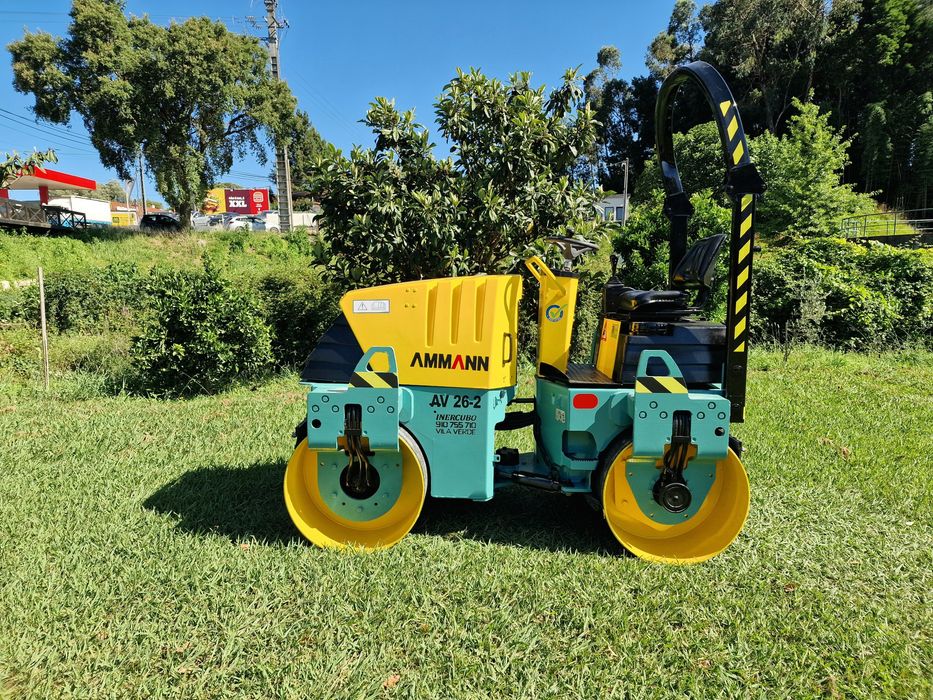 Cilindro compactador marca ammann