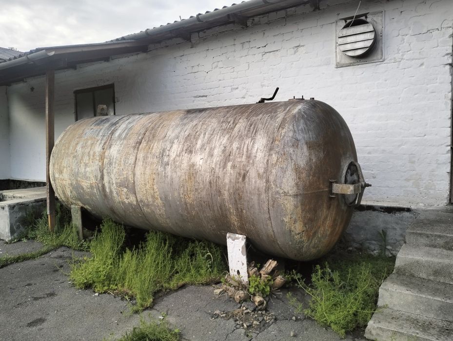 Продам бочку 8 кубів емальовану