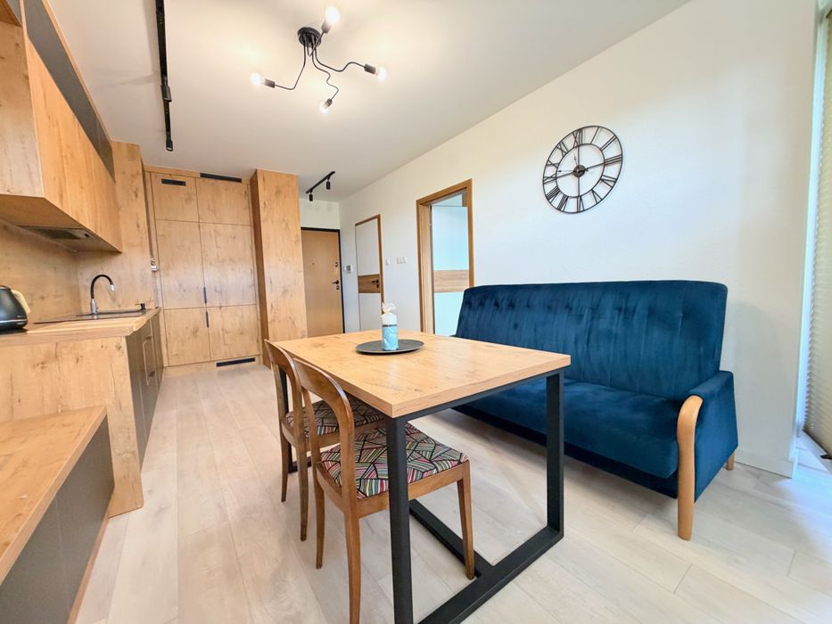 Do wynajęcia M3 z garażem w apartamentowcu Aura Towers