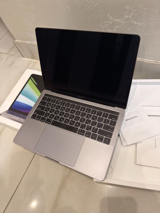 Ідеальний стан!! MacBook Pro 13" 2018 i5/8/256gb