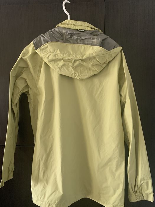 Kurtka przeciwdeszczowa, przeciwwiatrowa